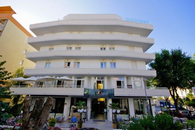 Hotel Aragosta Cattolica Eksteriør billede
